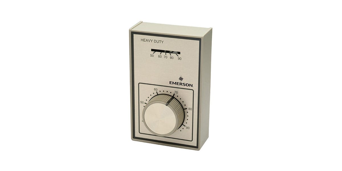 Line voltage baseboard thermostat